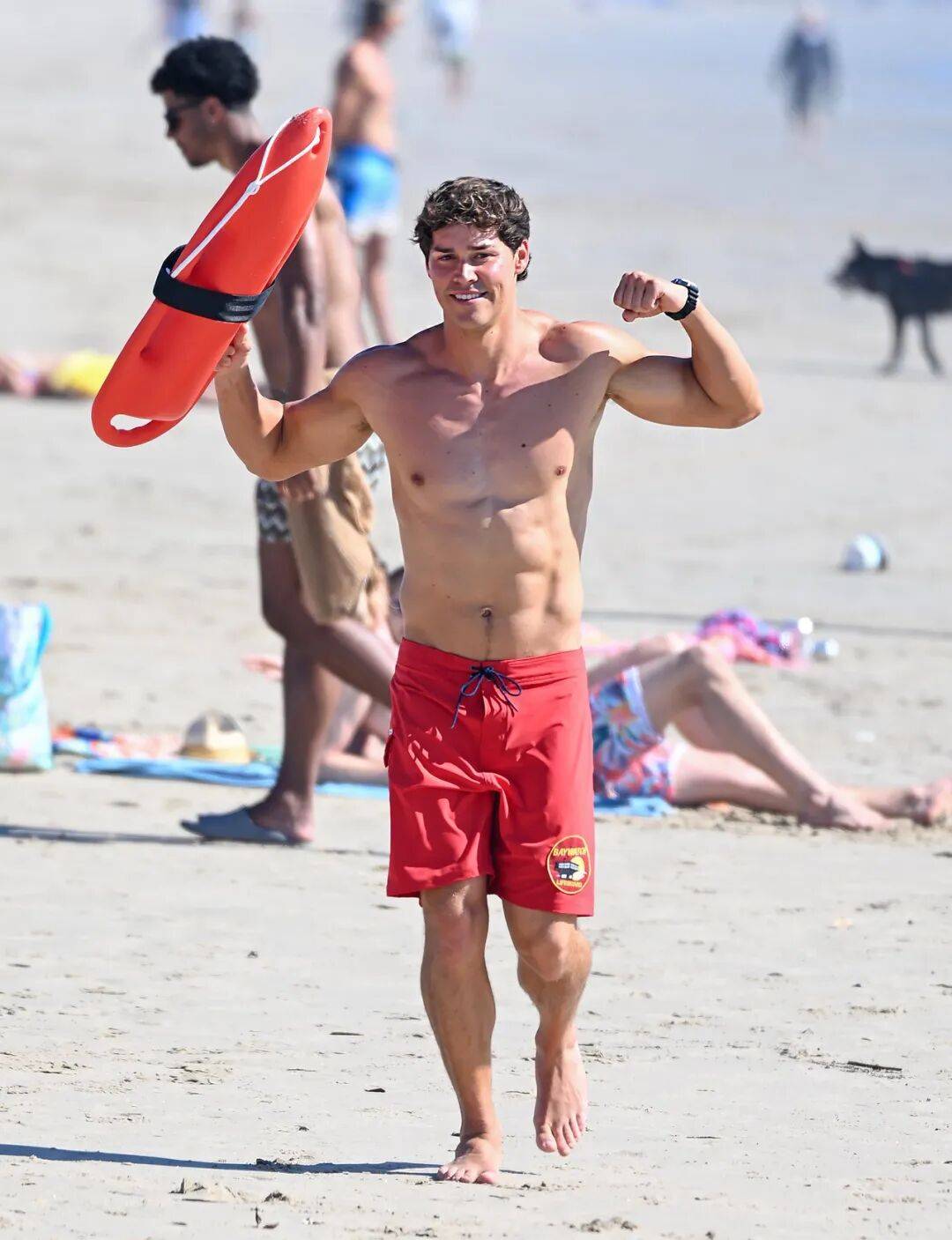 网红男星Noah Beck 出演美剧，进娱乐圈了