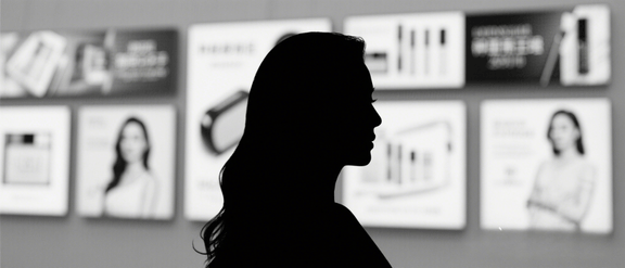 官宣即塌房，欧莱雅旗下品牌合作网红翻车