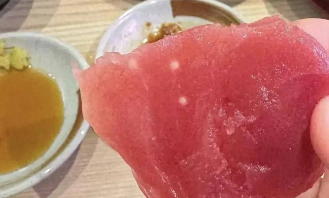 寿司顶流，塌房了